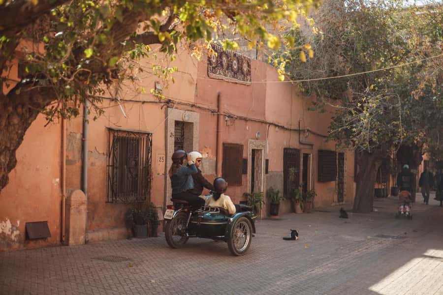 Marrakech Hidden Gems: Vintage 1h30 Sidecar Guided Tour - Practical tips for getting more from the ride