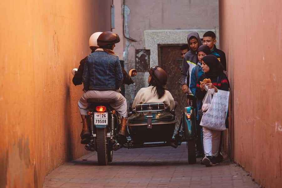Marrakech Hidden Gems: Vintage 1h30 Sidecar Guided Tour - Who should book this ride?