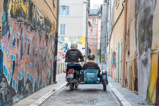 Marseille : 2-Hour Sidecar Sightseeing Tour - Seeing the Old Port from the quay