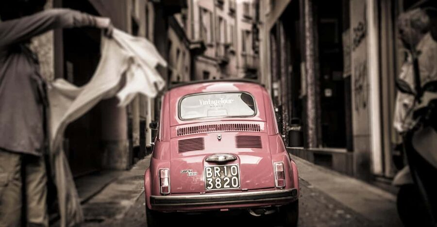 Milan: Grand Tour by Vintage Red Fiat 500 (4 Hs, 4 stops) - What the four stops actually add