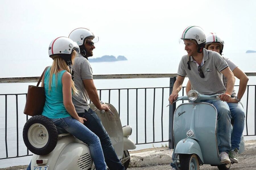 Naples: Private Classic Vespa City Tour - What the private format changes