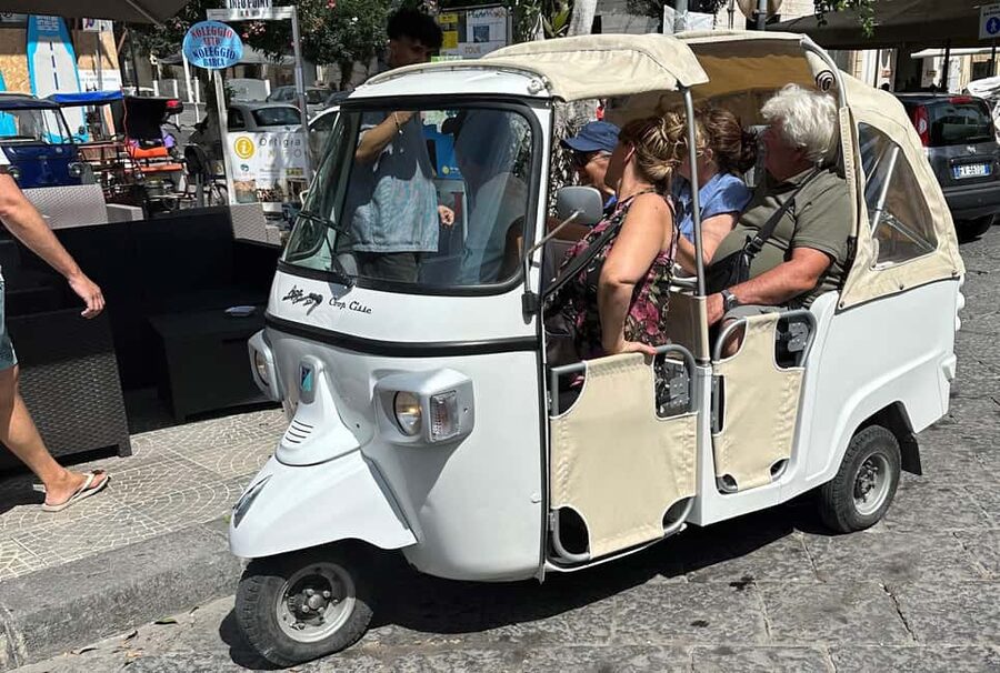 ORTIGIA tour by tuk tuk - ape calessino 1 hour - Why an Ape Calessino works well in Ortigia