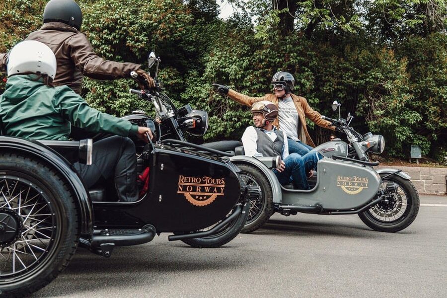 Oslo: 2-Hour Retro Motorcycle Sidecar City Tour - From Stortinget to the Royal Palace