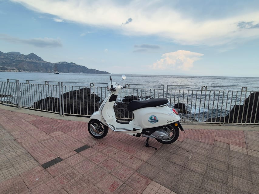 Panoramic Vespa tour of Taormina, Castelmola and White Lotus series locations - What the three-hour schedule really gives you