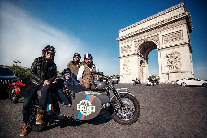 Paris Highlights city tour on a vintage Sidecar Motorcycle - The Panthéon and the hill of Sainte-Geneviève
