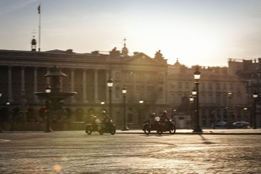Paris: Romantic Sidecar Tour by Night with Champagne - Key points at a glance
