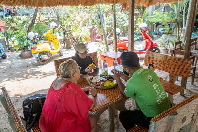 Phnom Penh Silk Island Sunset Vespa Tour / Tuk Tuk Available - Koh Oknha Tei and the road through village life