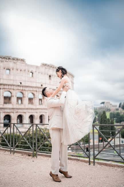 Photo Shoot in Rome with Vespa And Vintage Fiat 500 Options - Who will get the most from this experience