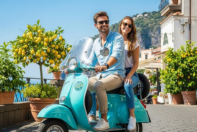 Private audio-guided Amalfi Coast Vespa Tour with driver - Panoramic terraces between the towns