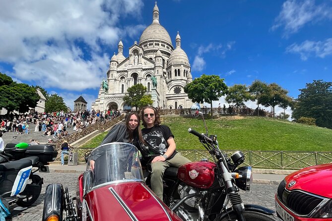 Private Sidecar Tour of Montmartre : Off the Beaten Path - A lively way to meet Montmartre