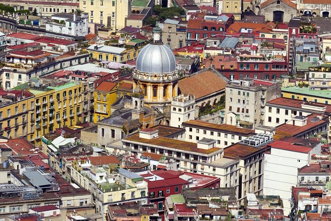 Private Sightseeing Tour in Naples by Vespa - Why a Vespa fits Naples so well