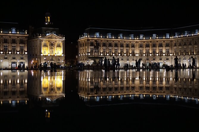 Private tour of Bordeaux at night in a sidecar - Place de la Bourse and the Miroir d’eau