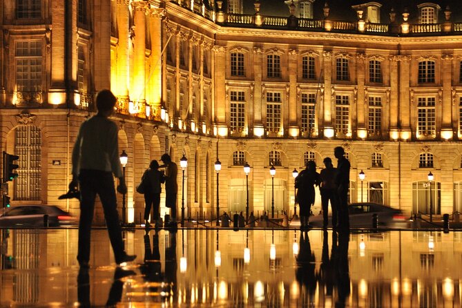 Private tour of Bordeaux at night in a sidecar - Starting at the market and Rue Notre-Dame