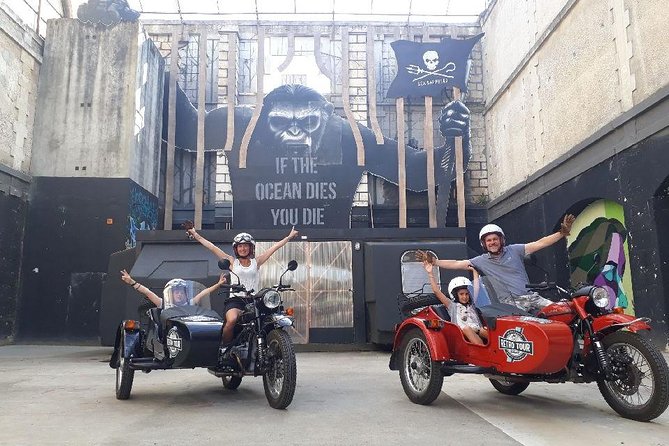 Private Tour of Bordeaux in a Sidecar 1h30 - Saint-Michel and the Grosse Cloche