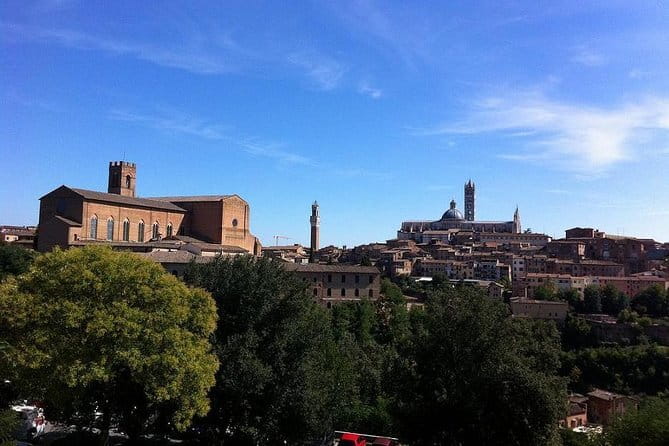 Private Tuscany Vespa Tour - Lunch, wine, and the sunset difference