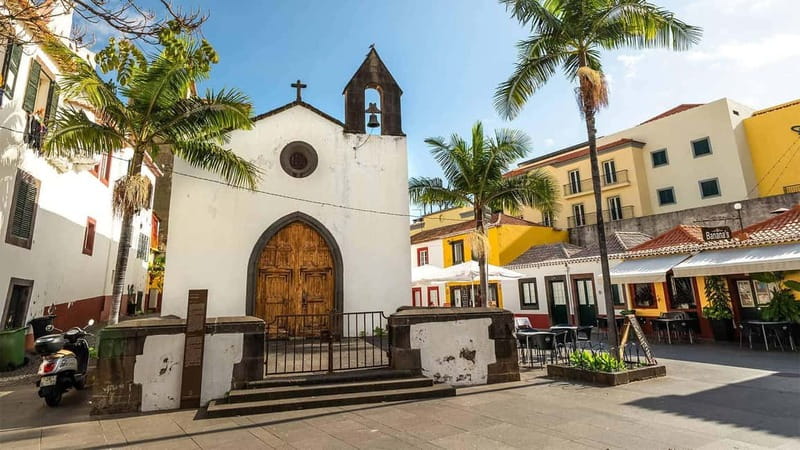 Private Vespa Tour Funchal & Câmara Lobos (3hrs) - Sé Cathedral and Funchal’s historic center