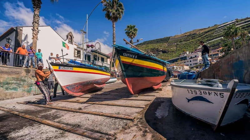 Private Vespa Tour Funchal & Câmara Lobos (3hrs) - Local stories from Miguel or Mike