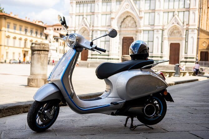 Private Vespa Tour in Chianti from Florence - The winery lunch is the day’s anchor