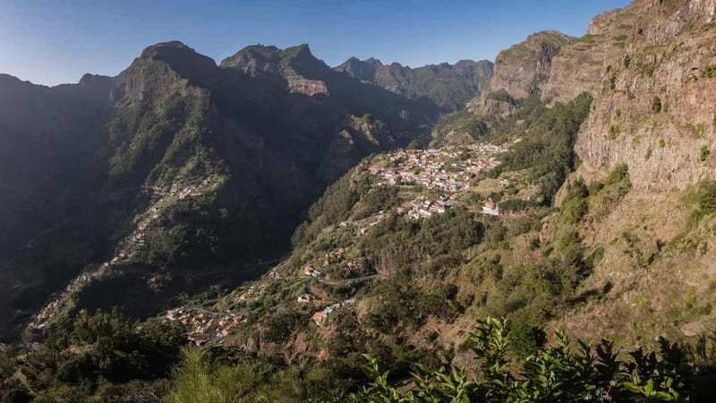 Private Vespa Tour Nun´s Valley,Câmara Lobos,CaboGirão(4hrs) - Cabo Girão finishes the ride above the Atlantic