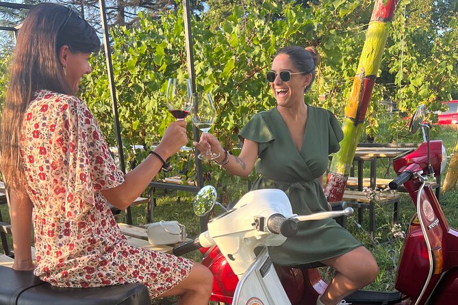 Rent a vintage Vespa for a whole day in Alba - Key points at a glance