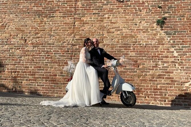 Rent a vintage Vespa for a whole day in Alba - What is included for the day