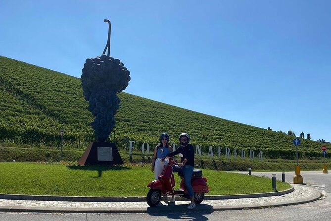 Rent a vintage Vespa for a whole day in Alba - Making stops among villages and vineyards