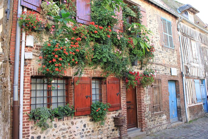 Romantic Sidecar Escape: Honfleur, Villerville & Deauville - What the sidecar format feels like in practice