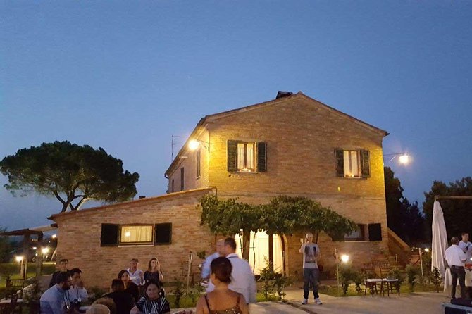 Romantic Vespa Tour and Wine Tasting - Why a Vespa is a good way to see Tuscany