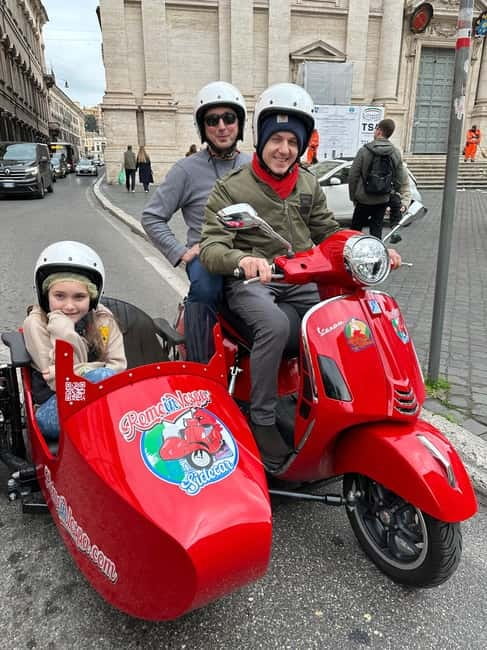 Rome 1.5 hours Private tour in Vespa Sidecar vintage style - The Jewish Ghetto and the Tiber River