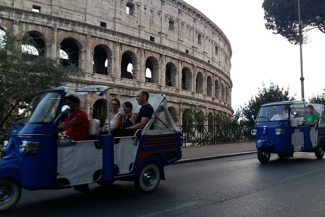 Rome by Ape Calessino Auto Rickshaw - Pyramid of Cestius and the Aventine Keyhole