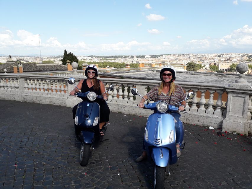 Rome by night on Vespa - The Pantheon, Piazza Navona, and Rome’s grand center