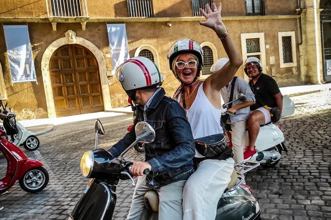 Rome by Vespa: Classic Rome Tour with Pick up - Why a Vespa is a smart way to see Rome