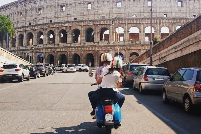 Rome by Vespa: Classic Rome Tour with Pick up - The Colosseum, Forum, and Circus Maximus