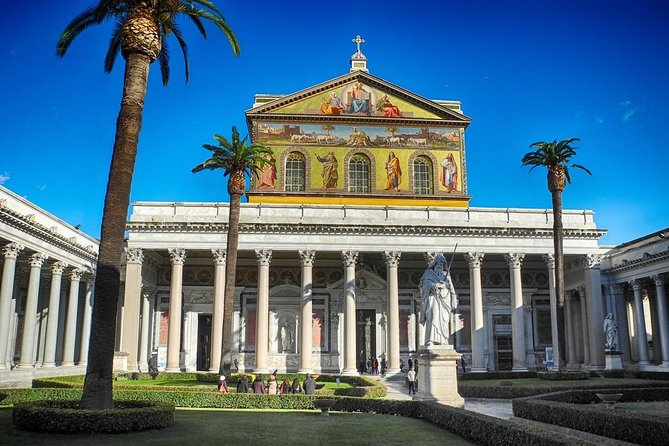 Rome by Vespa Semi Private Tour | MAX 6 PEOPLE GUARANTEED - Colosseum, Circus Maximus, and Rome’s first hills