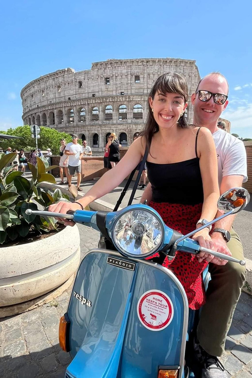 Rome by Vespa with a local - Starting at the heart of ancient Rome