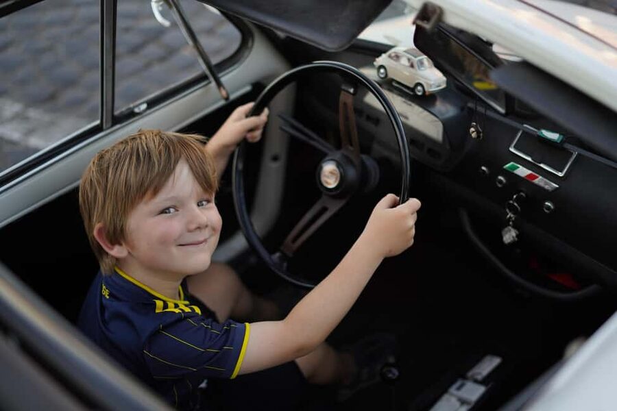 Rome: City Tour in a Retro Fiat 500 with Photo Stops - Key points to know before booking