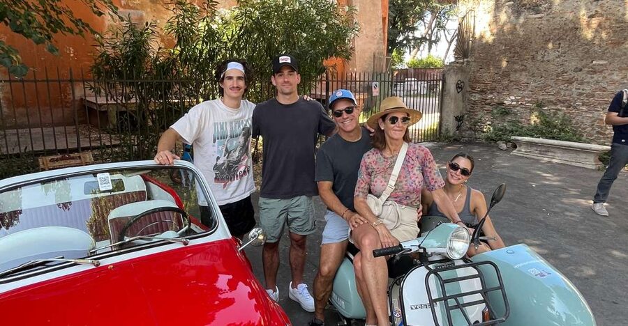 Rome: Evening Fiat 500 and Vespa Prosecco Tour - What the guides add to the ride