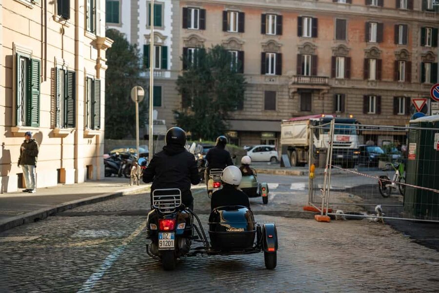 Rome: Evening Vespa Sidecar City Tour - Baths of Caracalla and the Pyramid of Cestius