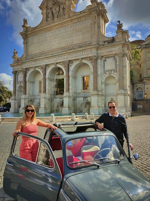 Rome: Fiat 500 private tour with a roman - Starting above the Colosseum
