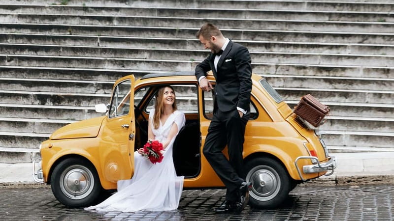 Rome: Fiat 500 Vintage Photography Service in Rome - Meeting beside the Colosseum