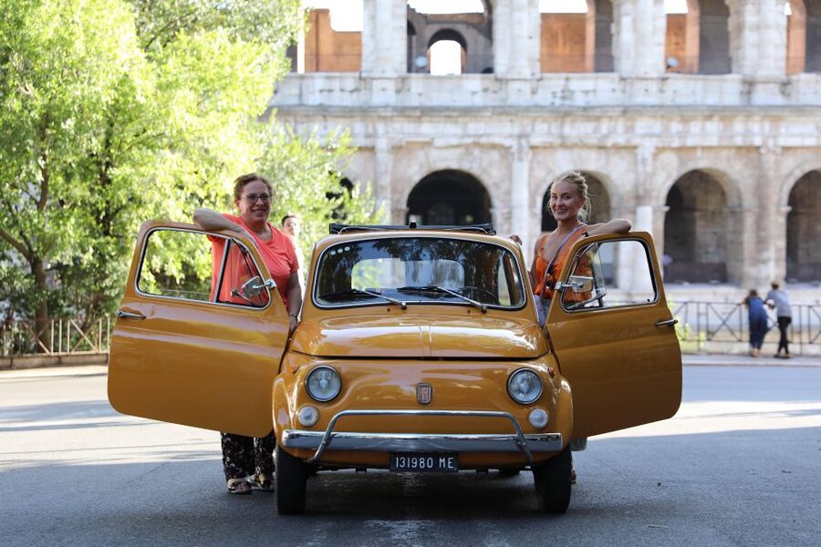 Rome: Fiat 500 Vintage Photography Service in Rome - Fontana dell’Acqua Paola