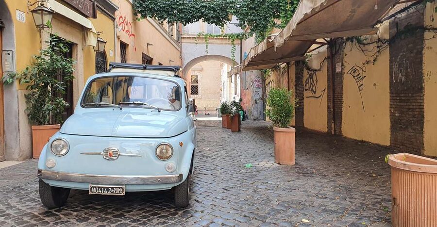 Rome: Full-Day Classic Fiat 500 Rental - Learning to handle a vintage city car