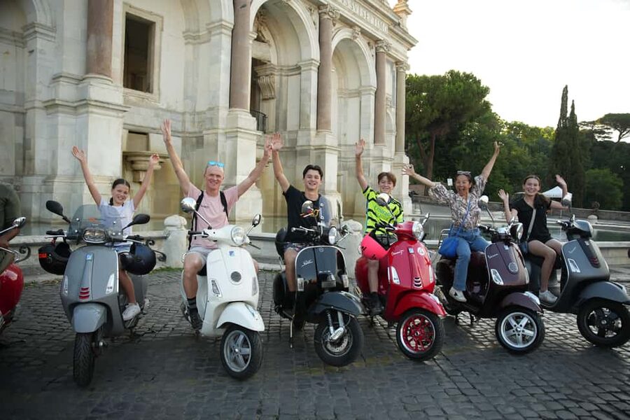 Rome: Guided Vespa Experience with Professional Photoshoot - What the guide adds to the ride
