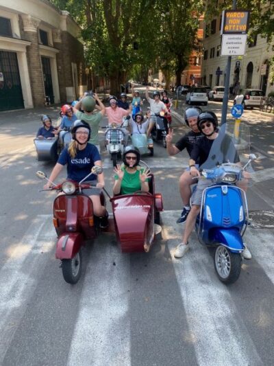 Highlights Vespa Sidecar Tour with Coffee and Gelato