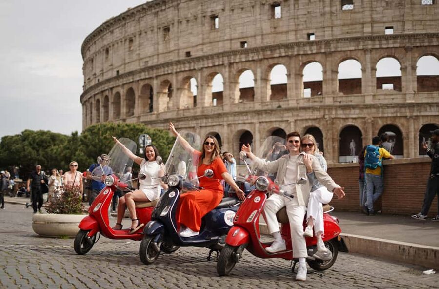 Rome on a Vespa – Photography Service - What you get for $61