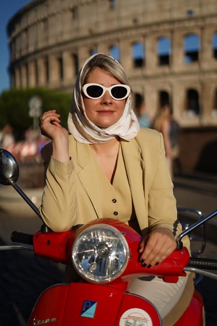 Rome: Photography services by Vespa with Aperol Spritz - Trastevere from the back of a scooter