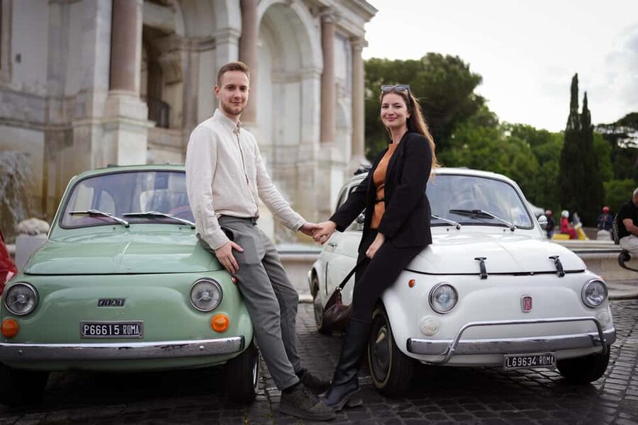 Rome: Photoshoot Service with Vintage Fiat 500 - What the professional photo service adds