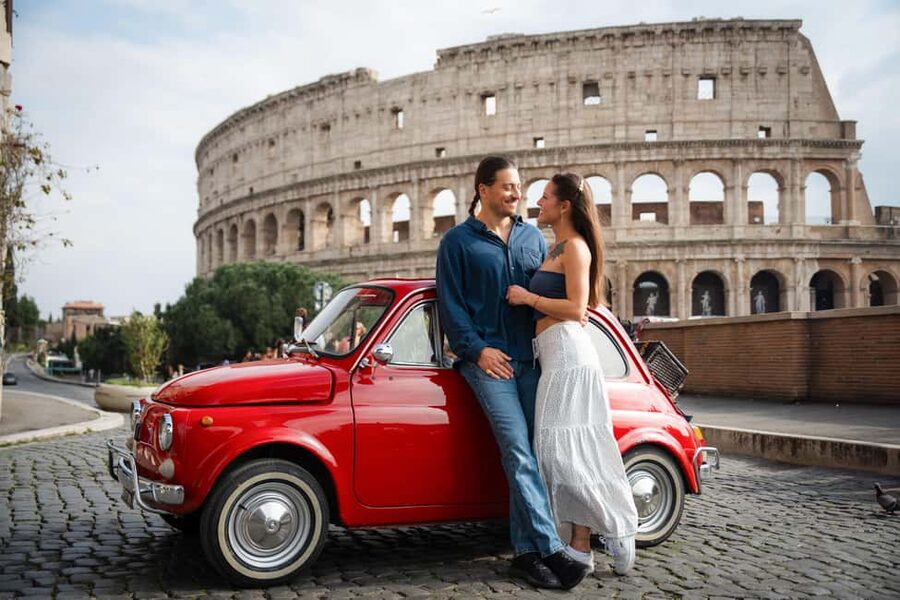 Rome: Photoshoot Service with Vintage Fiat 500 - Starting near the Colosseum