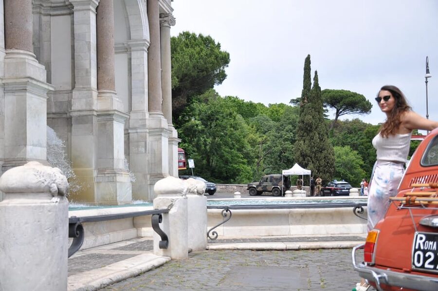Rome Private Tour and Photo in a Vintage Fiat 500 - The secret stop keeps the route personal