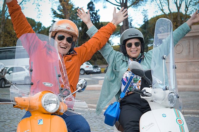 Rome: Private Vespa Tour and Professional Photoshoot - What the private format changes